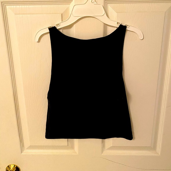 Serengetee Crop Top - Picture 2 of 2